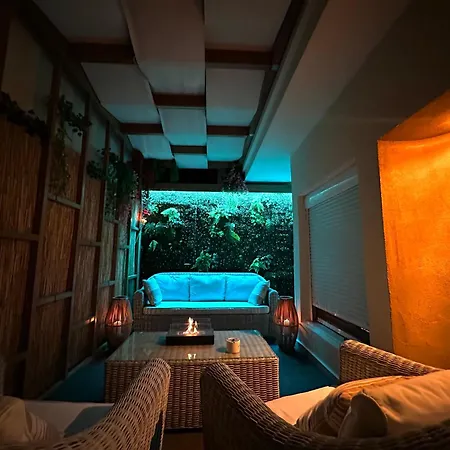 Oasis Urban Apartment- Brand New, Private Patio & 3 Bedrooms Apartment *