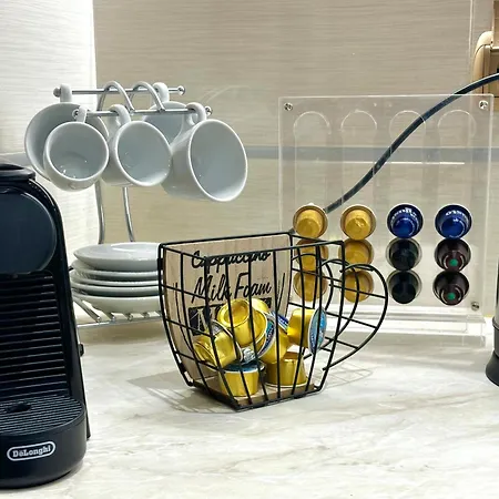 Apartament Oasis Urban Apartment- Brand New, Private Patio & 3 Bedrooms