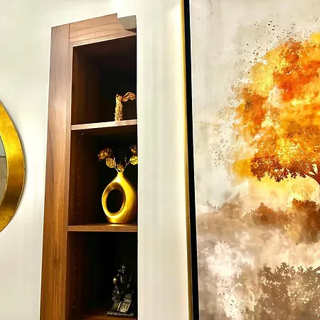 Oasis Urban Apartment- Brand New, Private Patio & 3 Bedrooms * 이라클리온
